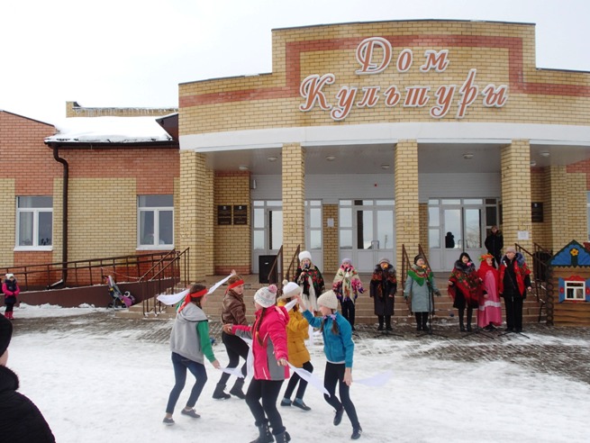 Погода нижние вязовые зеленодольский. ДК нижние Вязовые Зеленодольский район. Нижневязовской дом культуры. Нижние Вязовые школа. Нижние Вязовые Зеленодольский район школа.